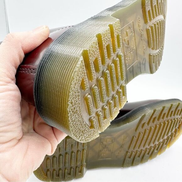 Dr‎ Martens Cherry Red Vegan 101 Mid Boots Sz Men’s 4 Women’s 5 New - Picture 12 of 16